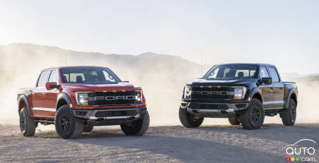 2021 Ford F-150 Raptor, front